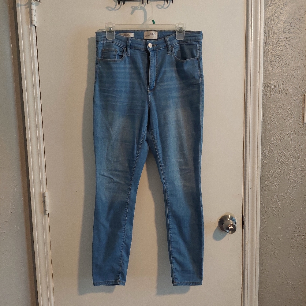 Universal Thread Blue Jeggings with Natural Fading